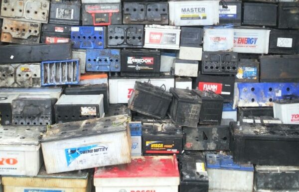 Drained Lead Battery 'Rains' - Image 2